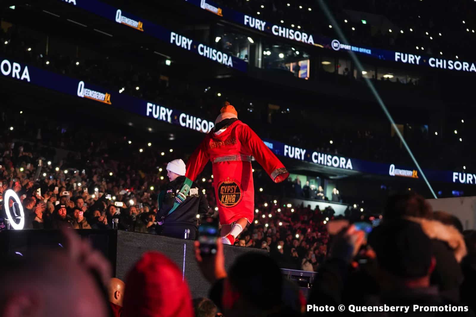 Boxing photo: Derek Chisora, Tyson Fury image Photos: Tyson Fury defeats Derek Chisora at Tottenham Stadium