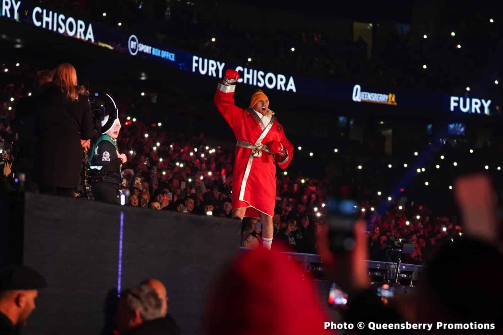 Boxing photo: Derek Chisora, Tyson Fury image Photos: Tyson Fury defeats Derek Chisora at Tottenham Stadium