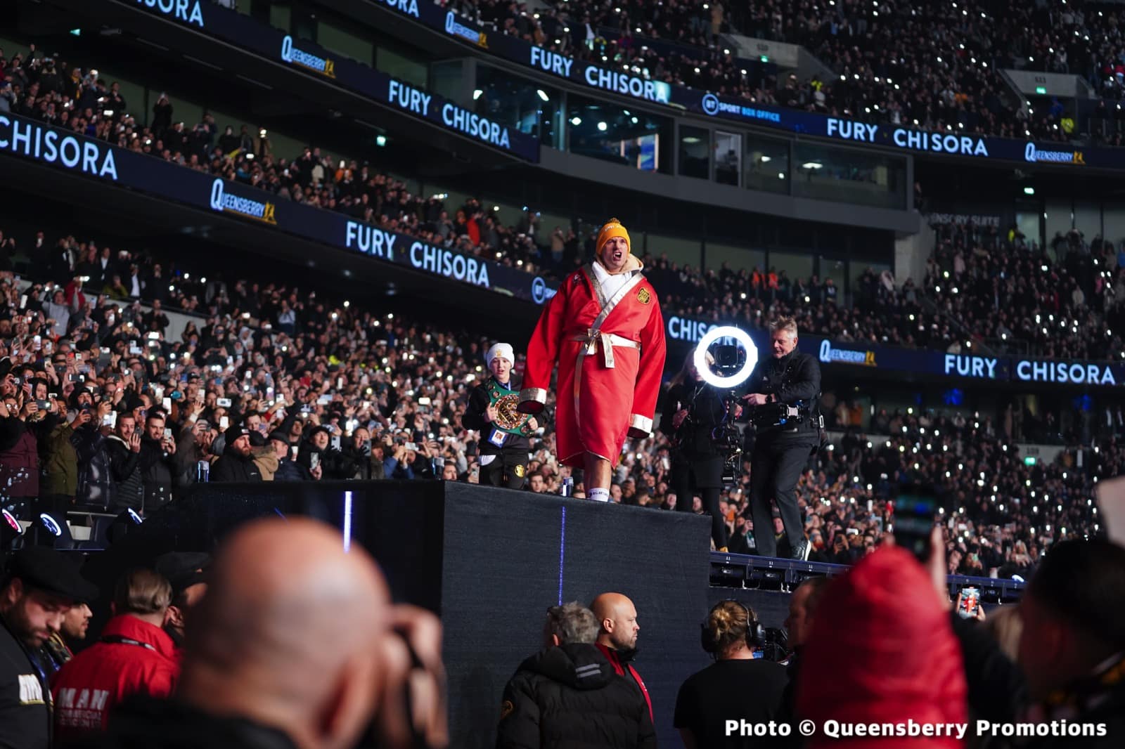 Boxing photo: Derek Chisora, Tyson Fury image Photos: Tyson Fury defeats Derek Chisora at Tottenham Stadium