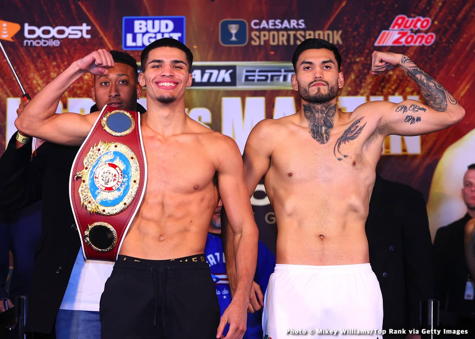 Photos: Anderson Destroys Forrest, Zayas Ends the Year in Style