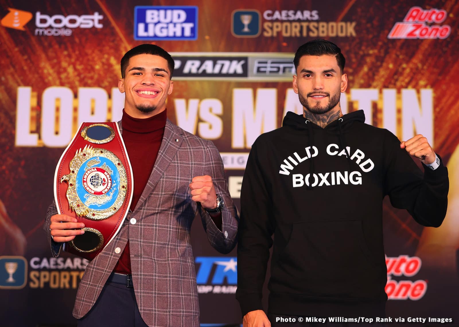 Photos: Anderson Destroys Forrest, Zayas Ends the Year in Style