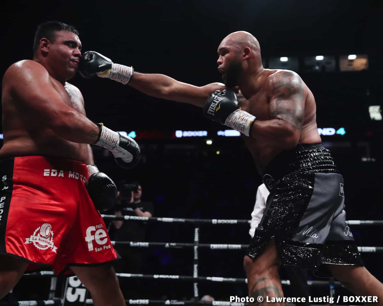 Tonight: Eubank Jr vs. Smith - Live Results