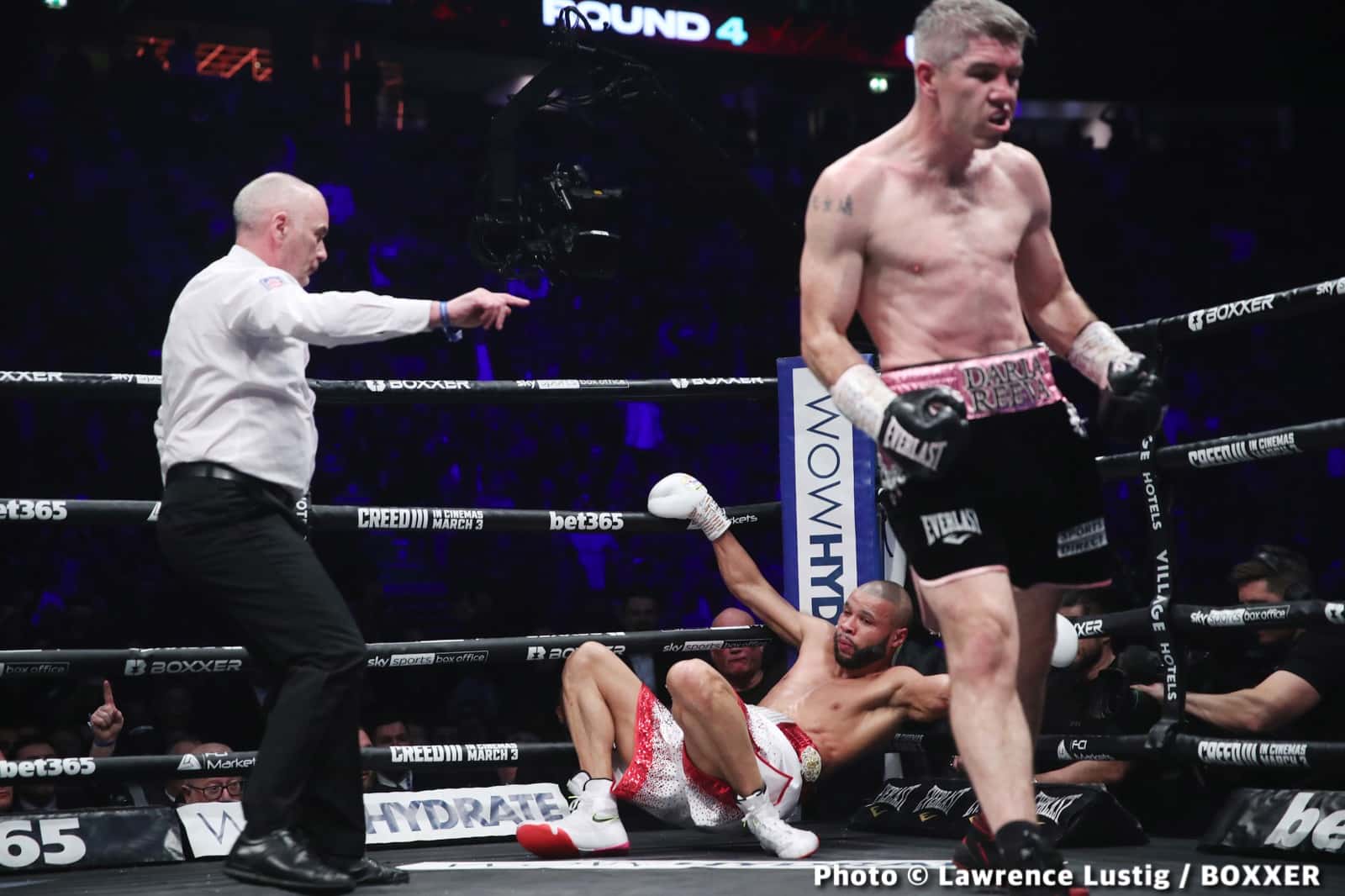 Liam Smith destroys Chris Eubank Jr in 4th round knockout - Boxing Results