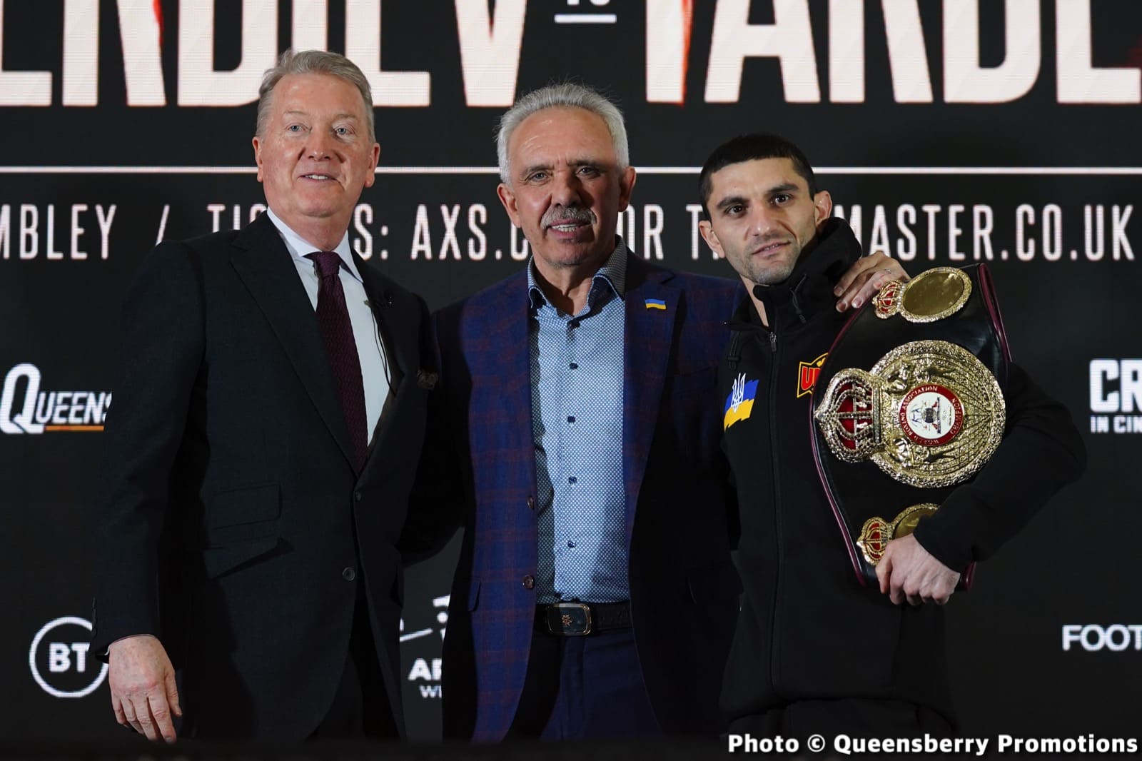 Photos: Artur Beterbiev Stops Yarde in 8