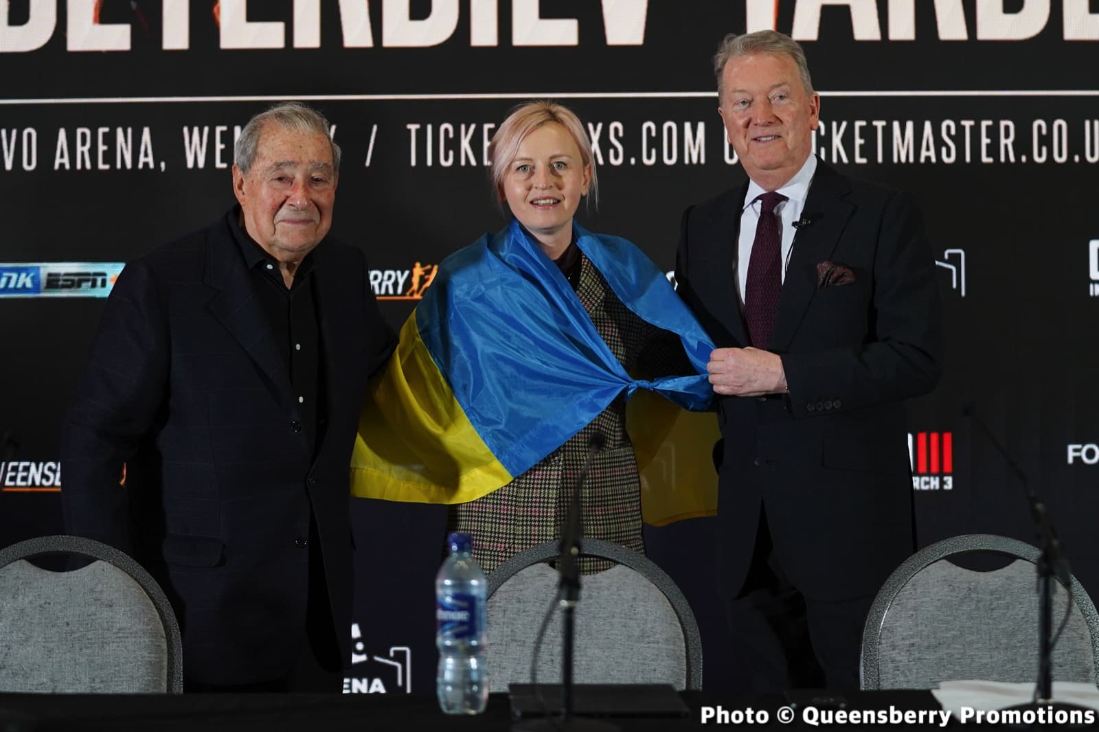 Photos: Artur Beterbiev Stops Yarde in 8