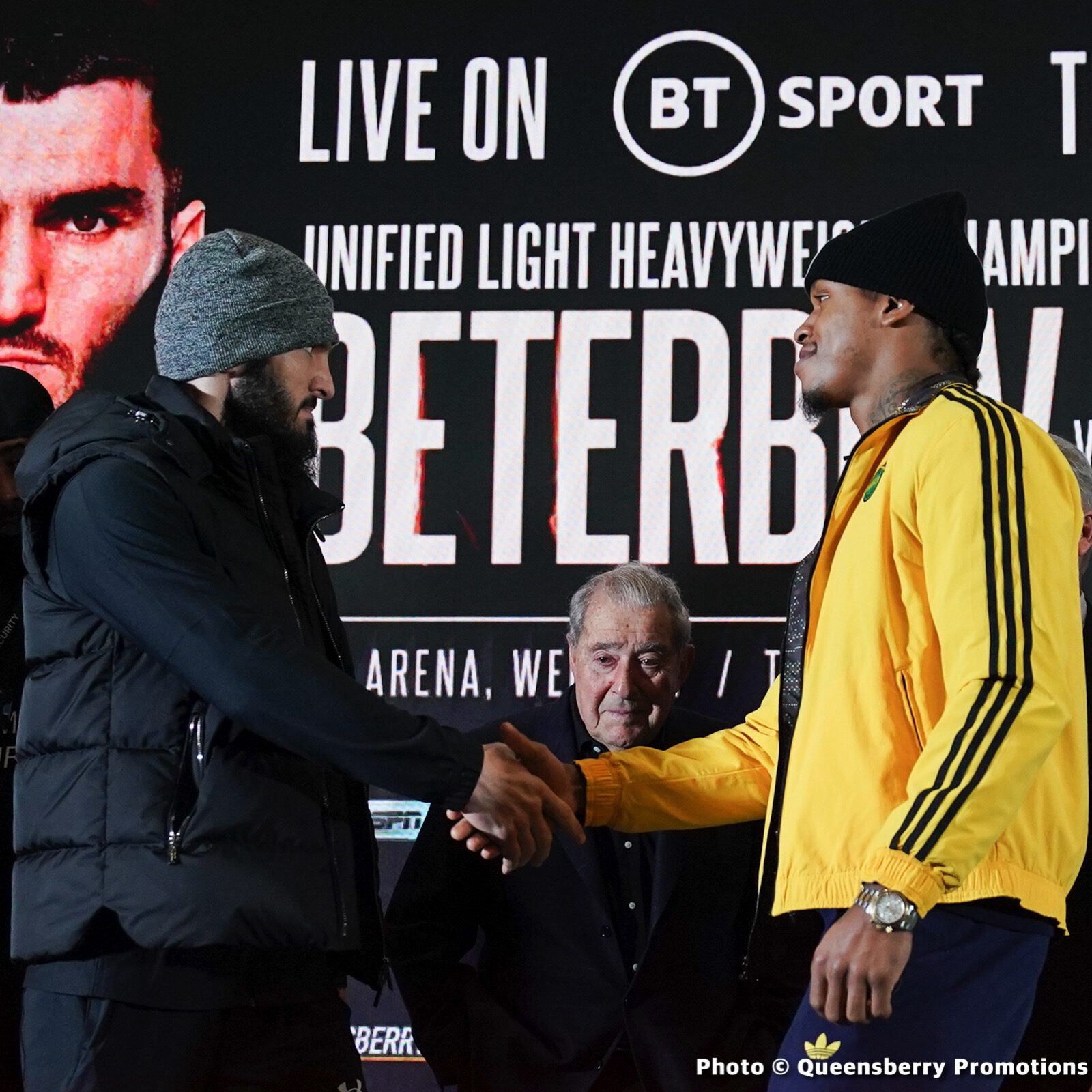 Photos: Artur Beterbiev Stops Yarde in 8