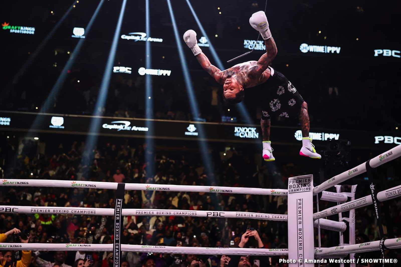 “Tank” Davis Shells Garcia to Force a Corner Stoppage