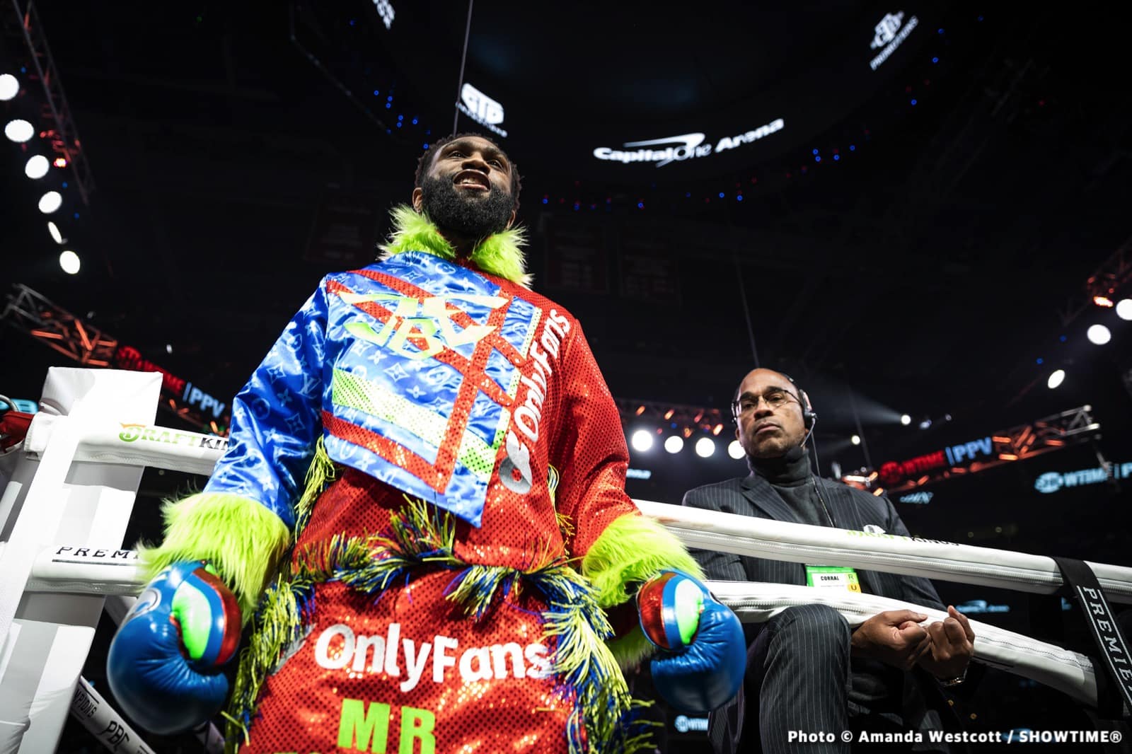 Photos: Tank Davis, Boots Ennis, Andrade & Villa Score Wins In DC