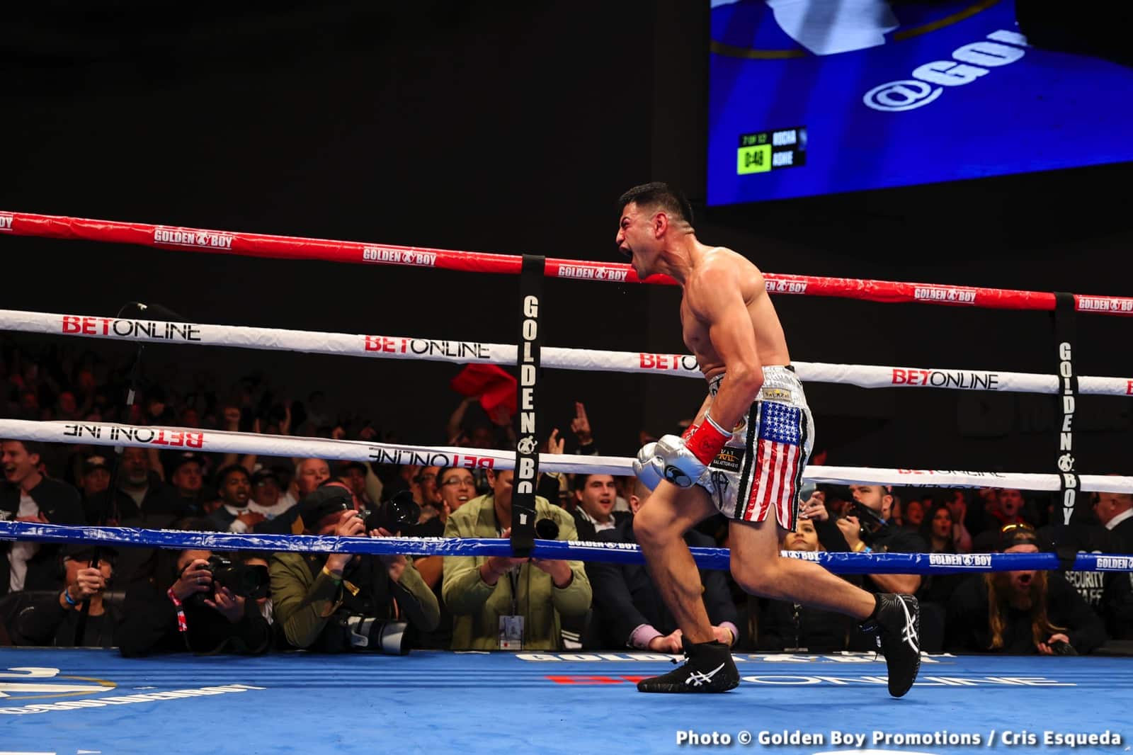 Boxing photo: Alexis Rocha image Photos: Rocha Secures Jaw-dropping KO of Ashie