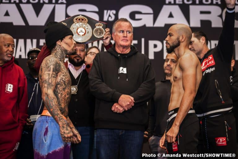 Davis - Garcia, Ennis, Andrade Official Showtime Weights & Photos