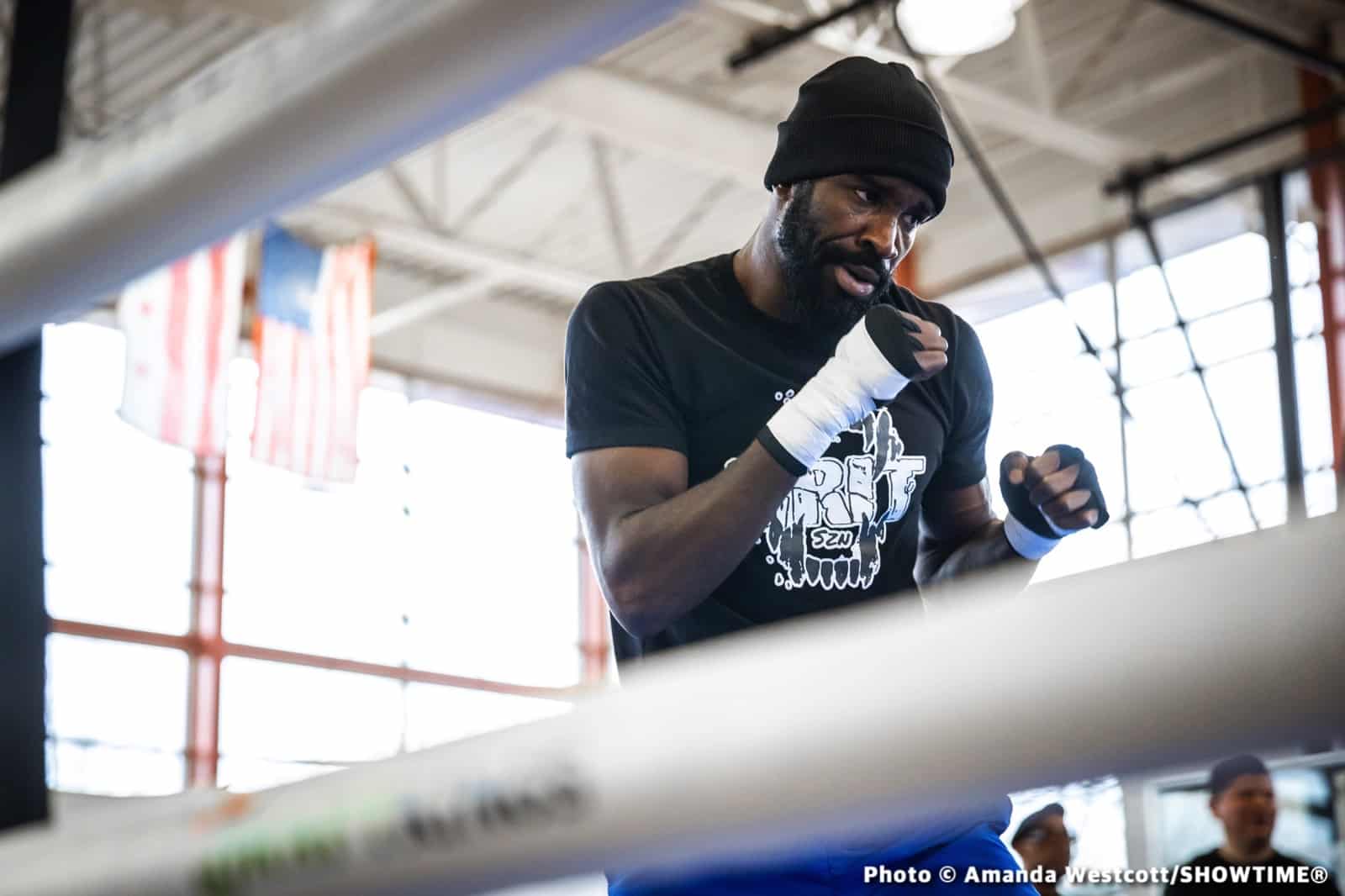 Boxing photo: Demetrius Andrade, Gervonta Davis, Hector Garcia, Jaron Ennis, Rashidi Ellis image Photos: Tank Davis, Boots Ennis, Andrade & Villa Score Wins In DC