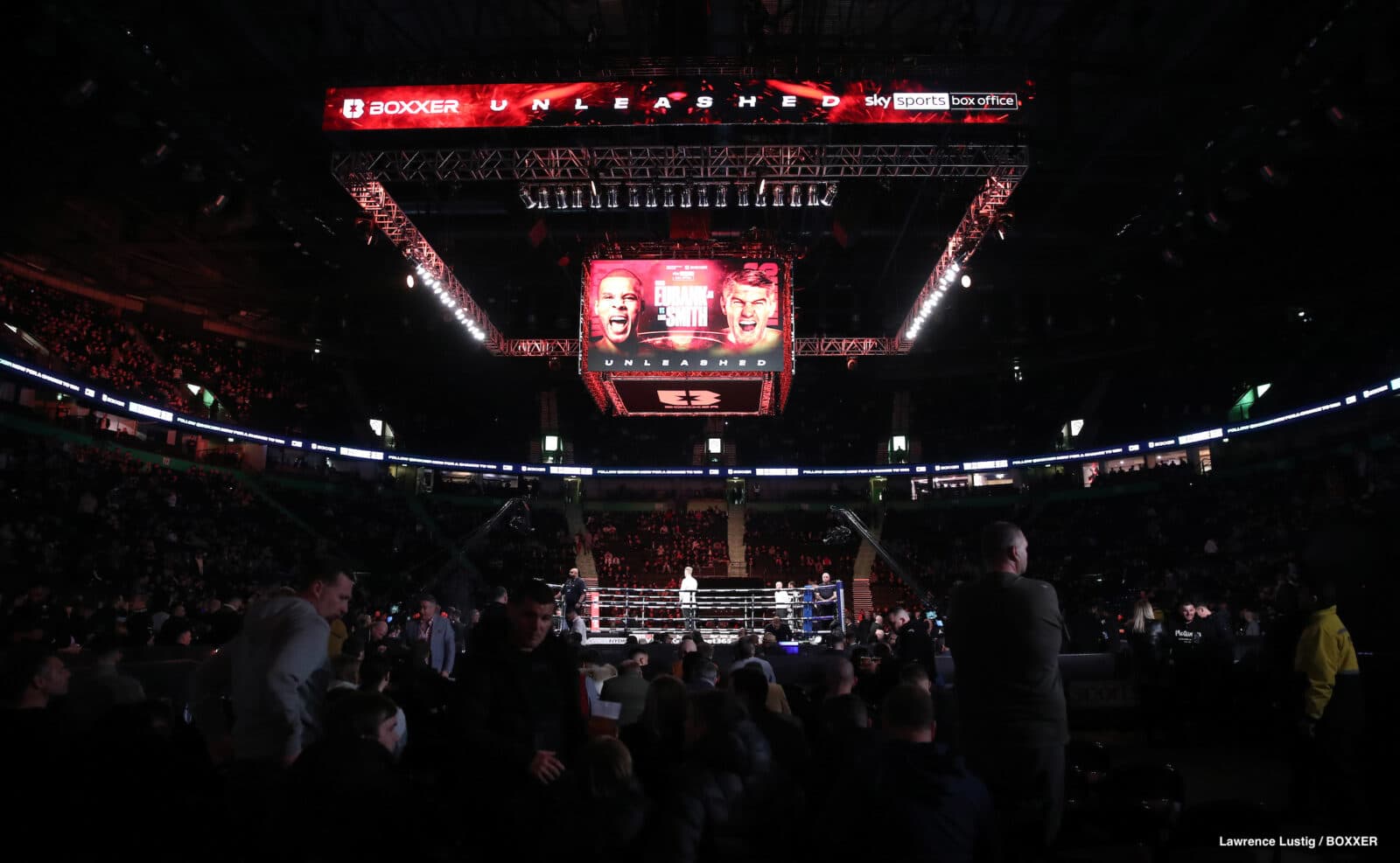 Tonight: Eubank Jr vs. Smith - Live Results