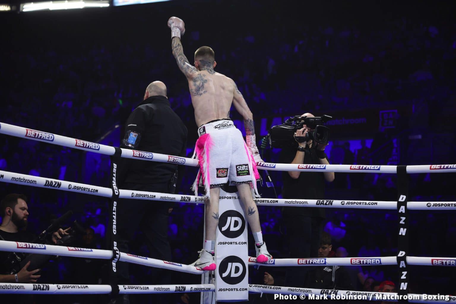 Tonight: Wood vs. Lara - Live Results