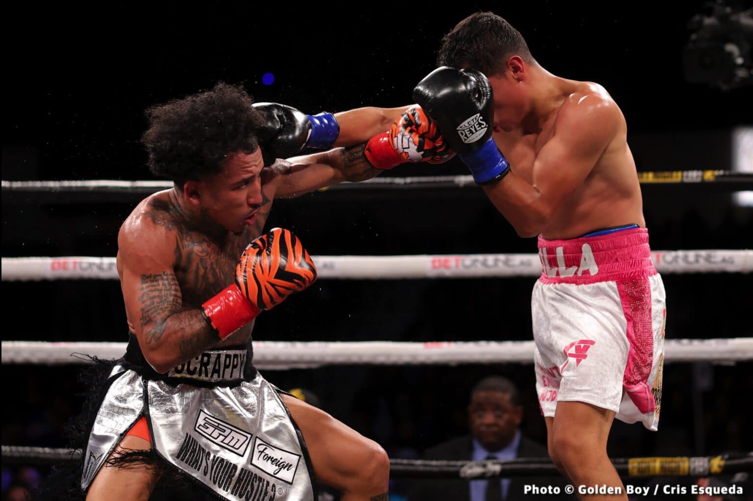 Boxing photo: Franklin Gonzalez, John “Scrappy” Ramirez, Luis Padilla, Manny Flores image “Scrappy” Ramirez defeats Padilla - Boxing Results