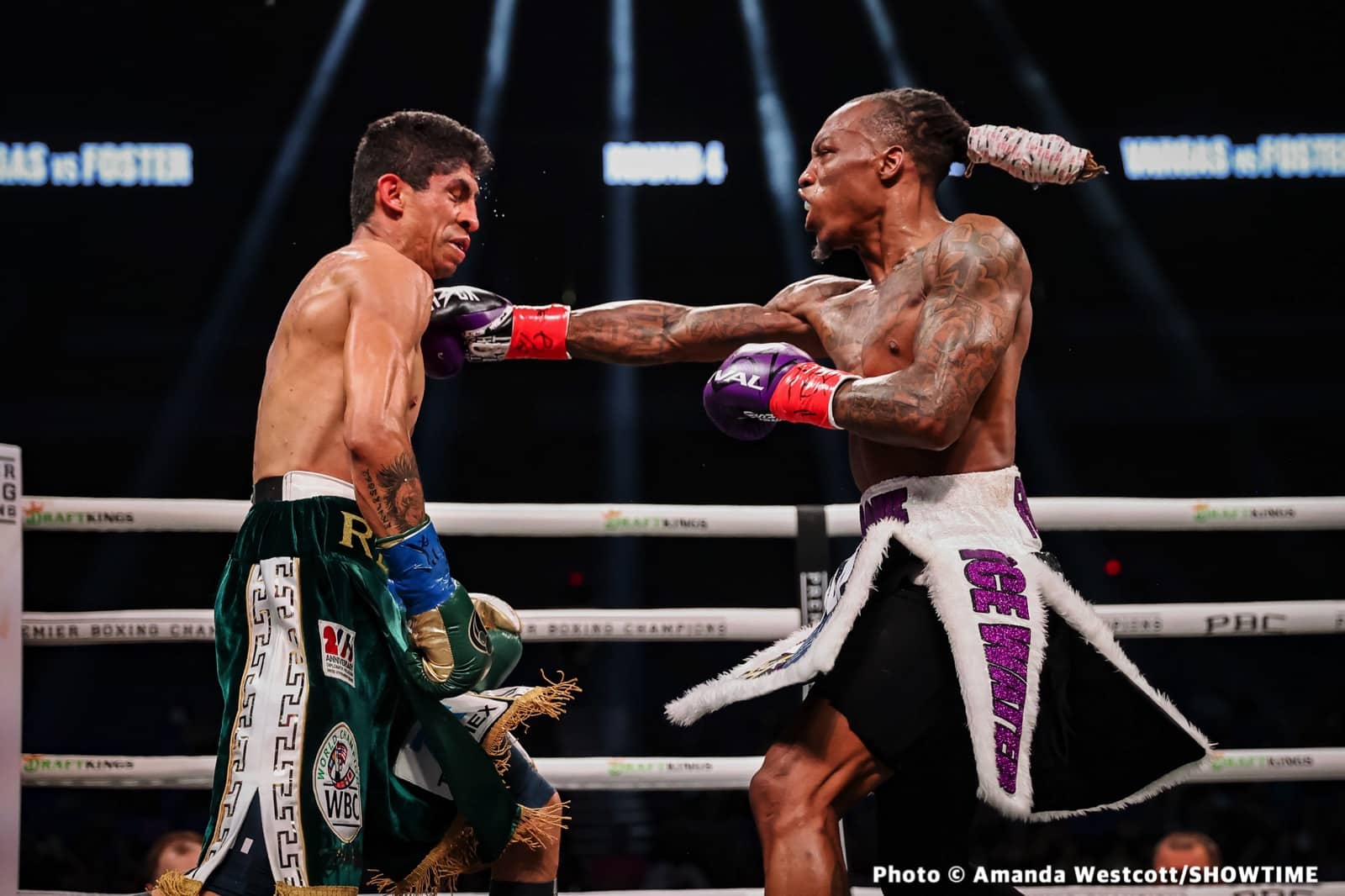 Foster beats Vargas to claim vacant WBC 130-lb title