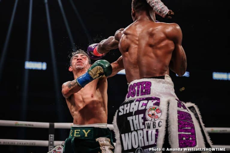 Foster beats Vargas to claim vacant WBC 130-lb title