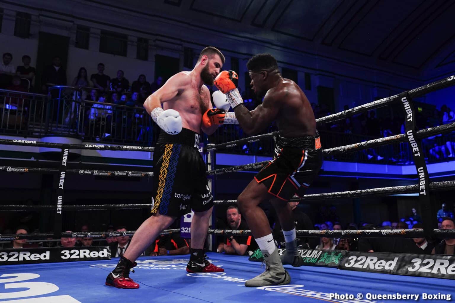 David Adeleye Stops Bezus at York Hall - Boxing Results