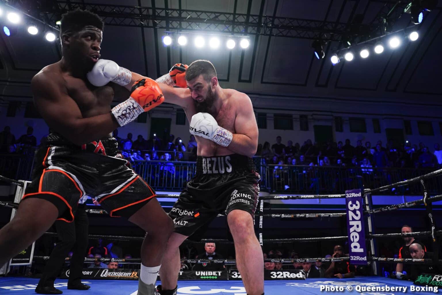 David Adeleye Stops Bezus at York Hall - Boxing Results