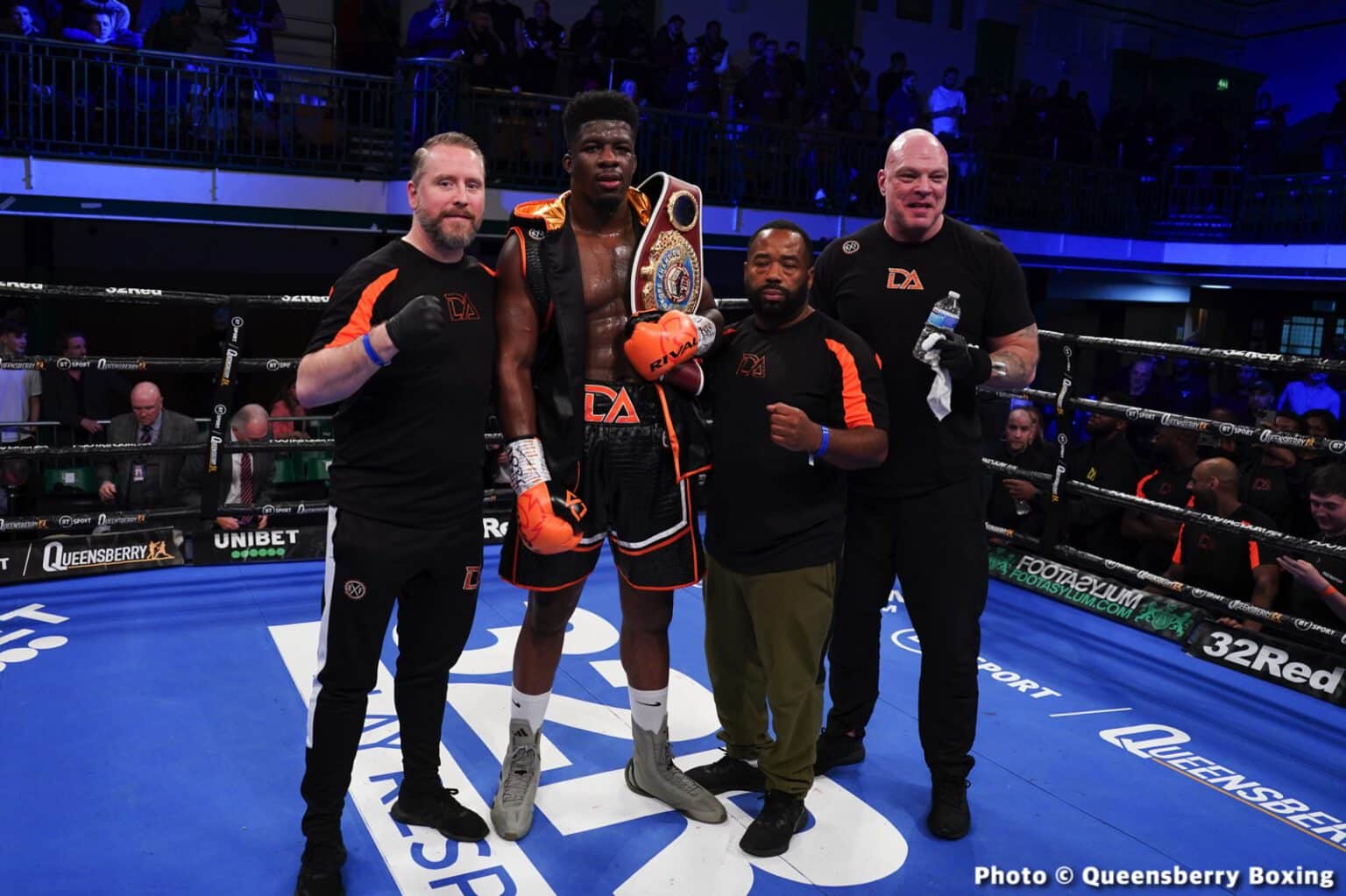David Adeleye Stops Bezus at York Hall - Boxing Results