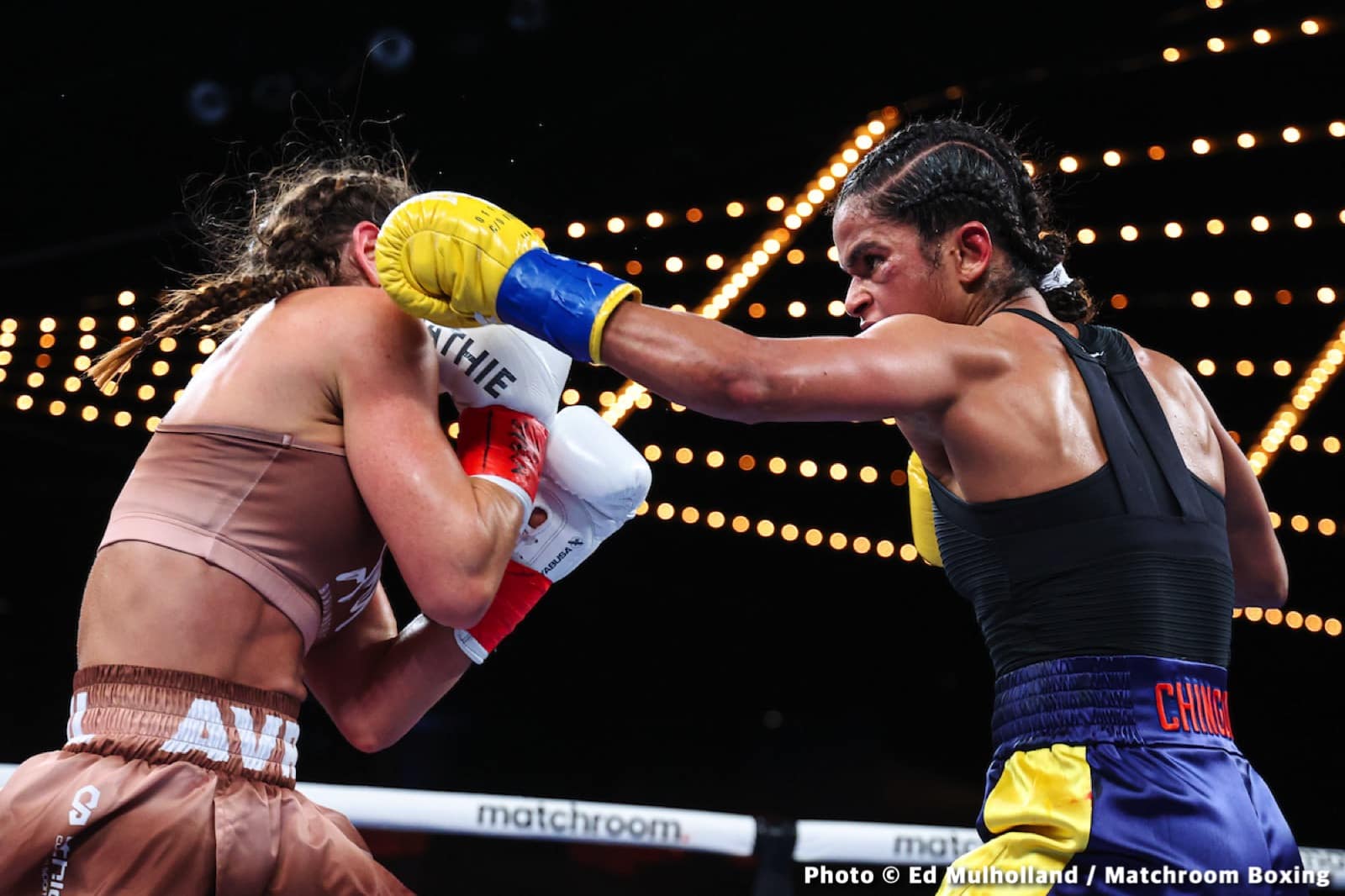 Tonight: Amanda Serrano vs. Erika Cruz - Live Results From MSG