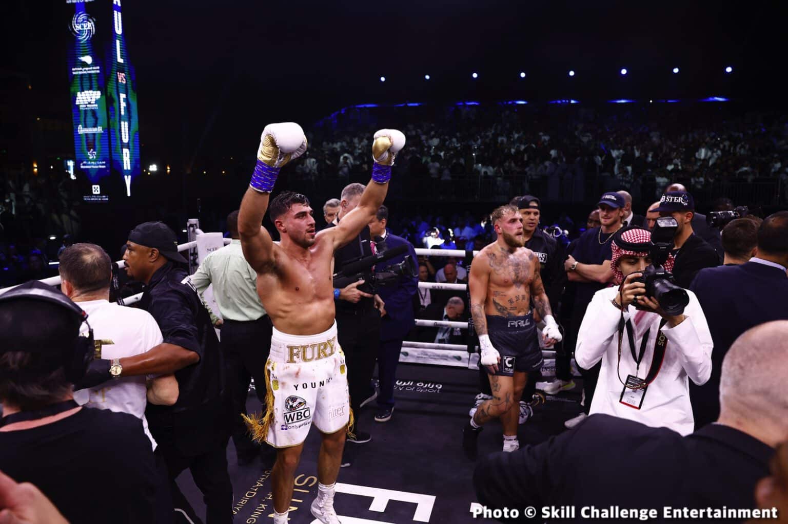 Boxing photo: Badou Jack, Ilunga Makabu, Jake Paul, Tommy Fury image Tommy Fury defeats Jake Paul - Live Results