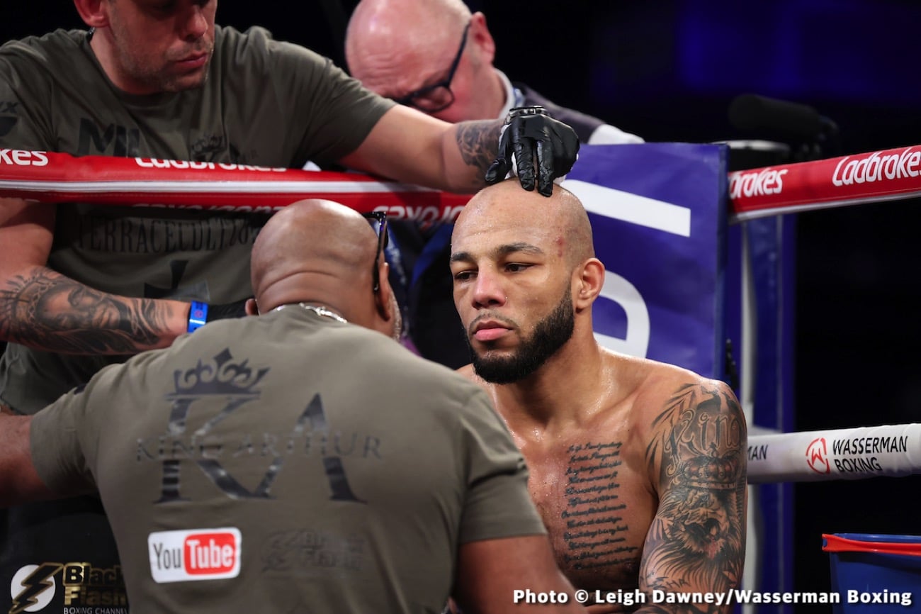 Results / Photos: Lyndon Arthur dominates Crighton