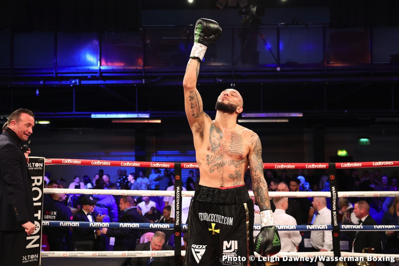 Results / Photos: Lyndon Arthur dominates Crighton