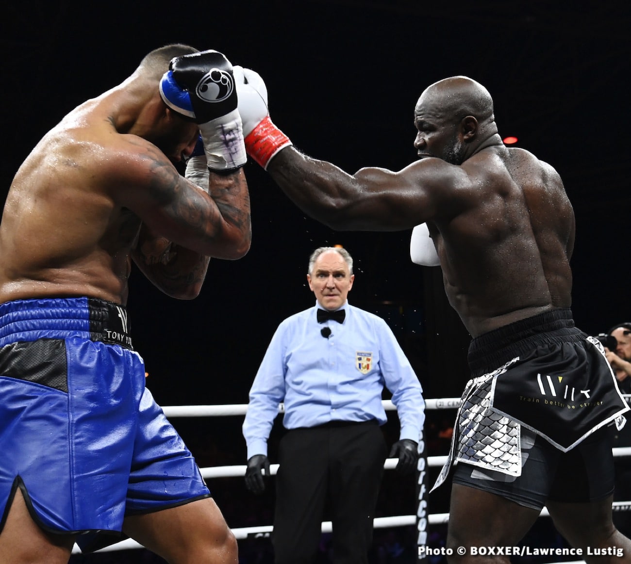 Boxing photo: Carlos Takam, Tony Yoka image Photos: Takam Upsets Yoka, Azeez wins Euro title in Paris!