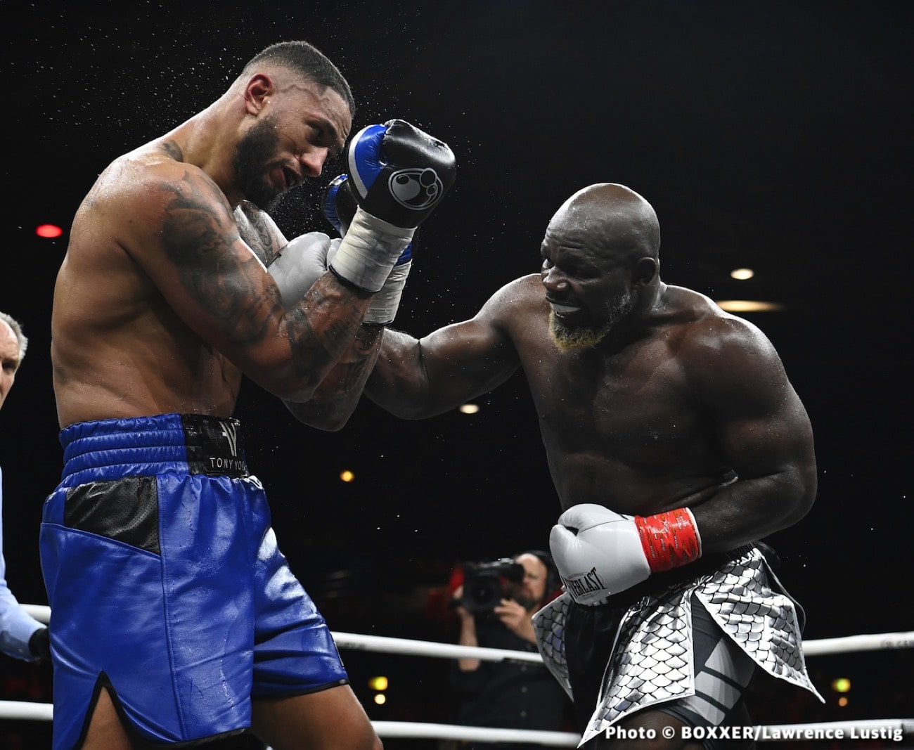 Carlos Takam defeats Tony Yoka by 10-round split decision - Boxing results