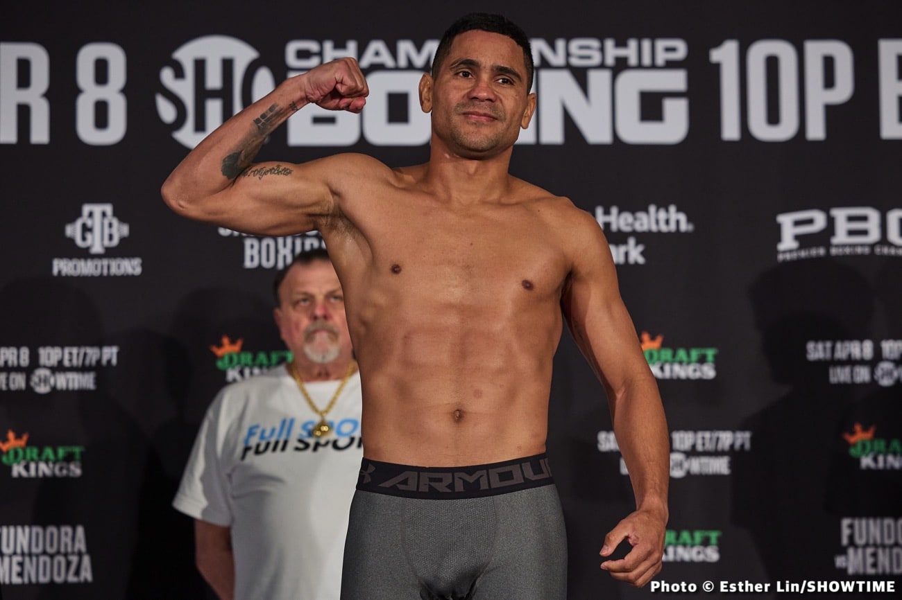 Boxing photo: Brian Mendoza, Sebastian Fundora image Results: Brian Mendoza upsets Fundora!