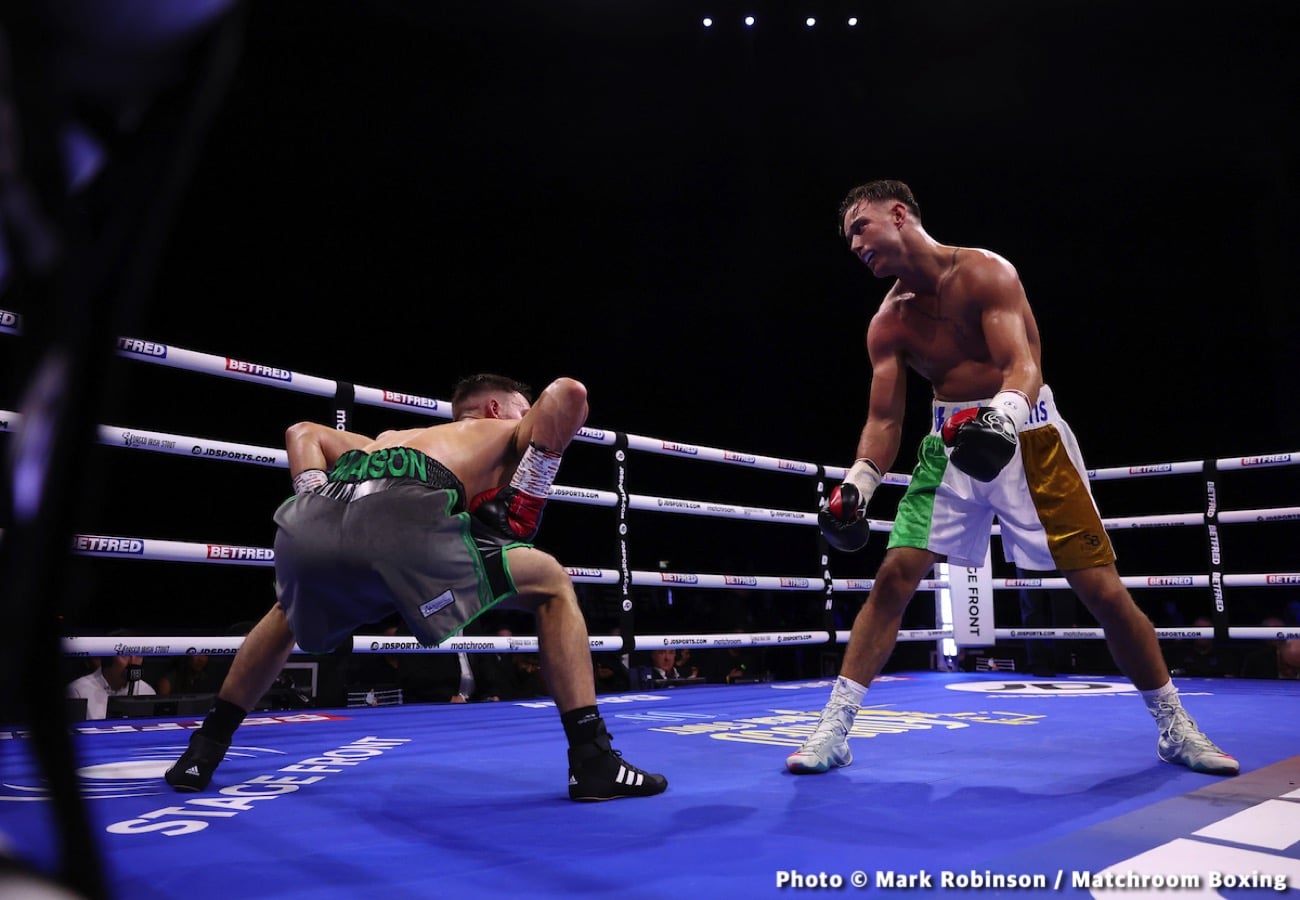 Chantelle Cameron edges Katie Taylor - Boxing results