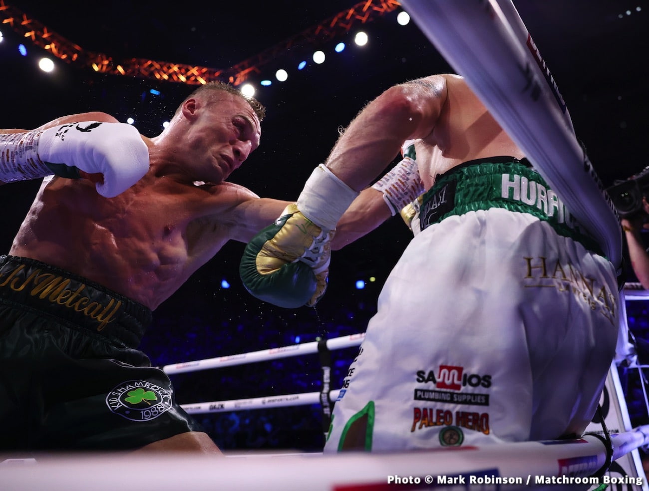 Chantelle Cameron edges Katie Taylor - Boxing results