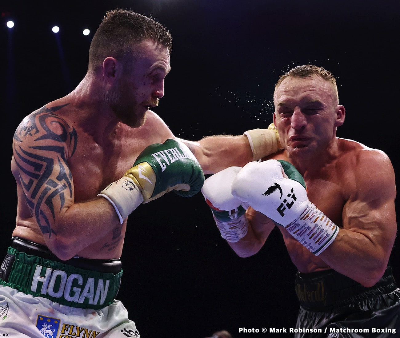 Chantelle Cameron edges Katie Taylor - Boxing results