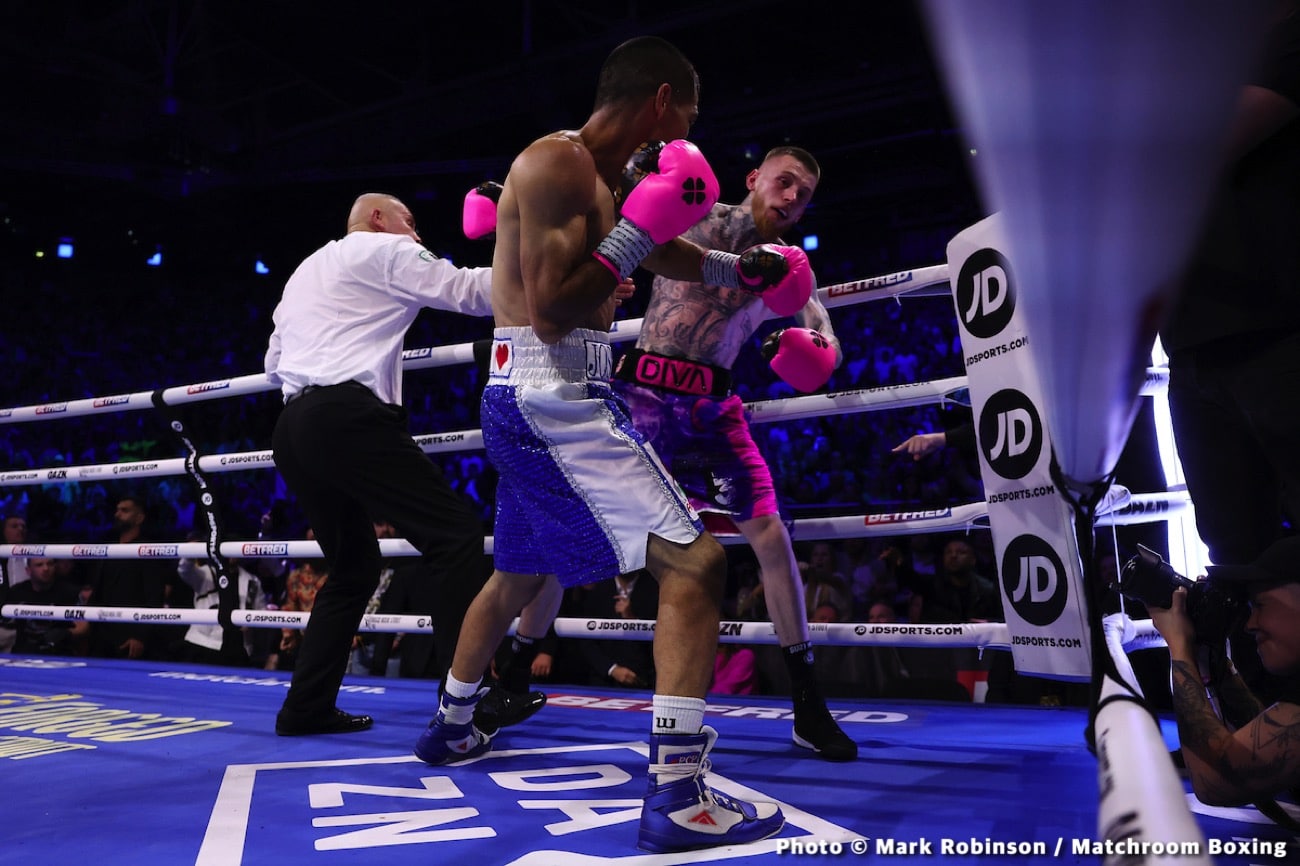 Chantelle Cameron edges Katie Taylor - Boxing results