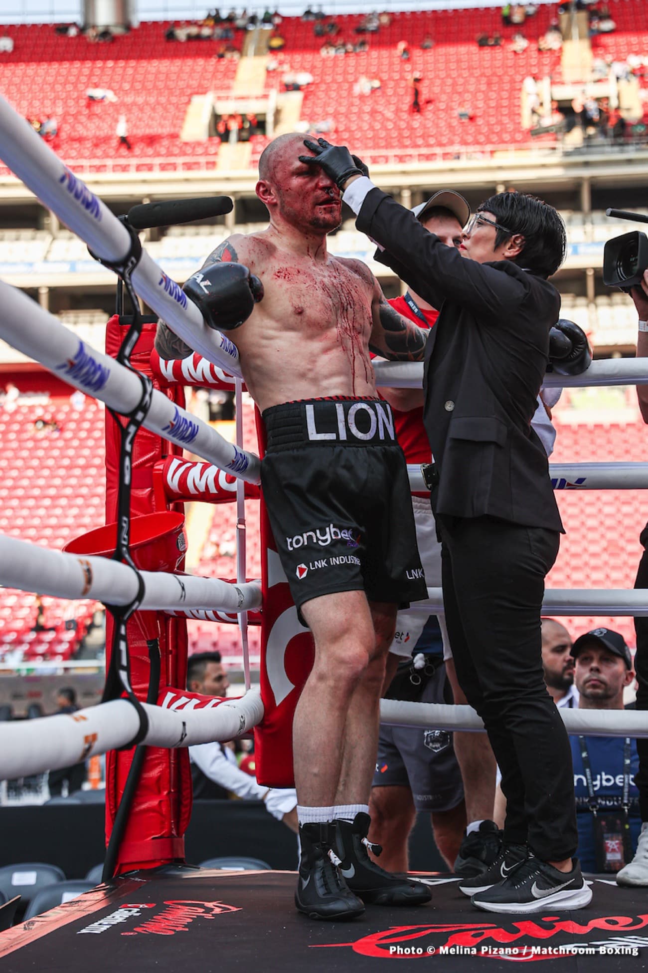 Tonight: Canelo Alvarez vs. John Ryder - Live Fight Results