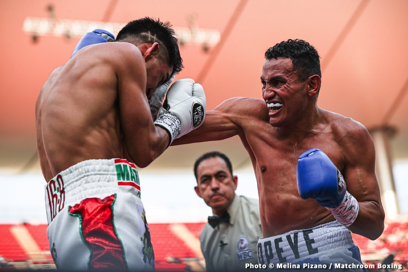 Boxing photo: Canelo Alvarez, John Ryder image Tonight: Canelo Alvarez vs. John Ryder - Live Fight Results