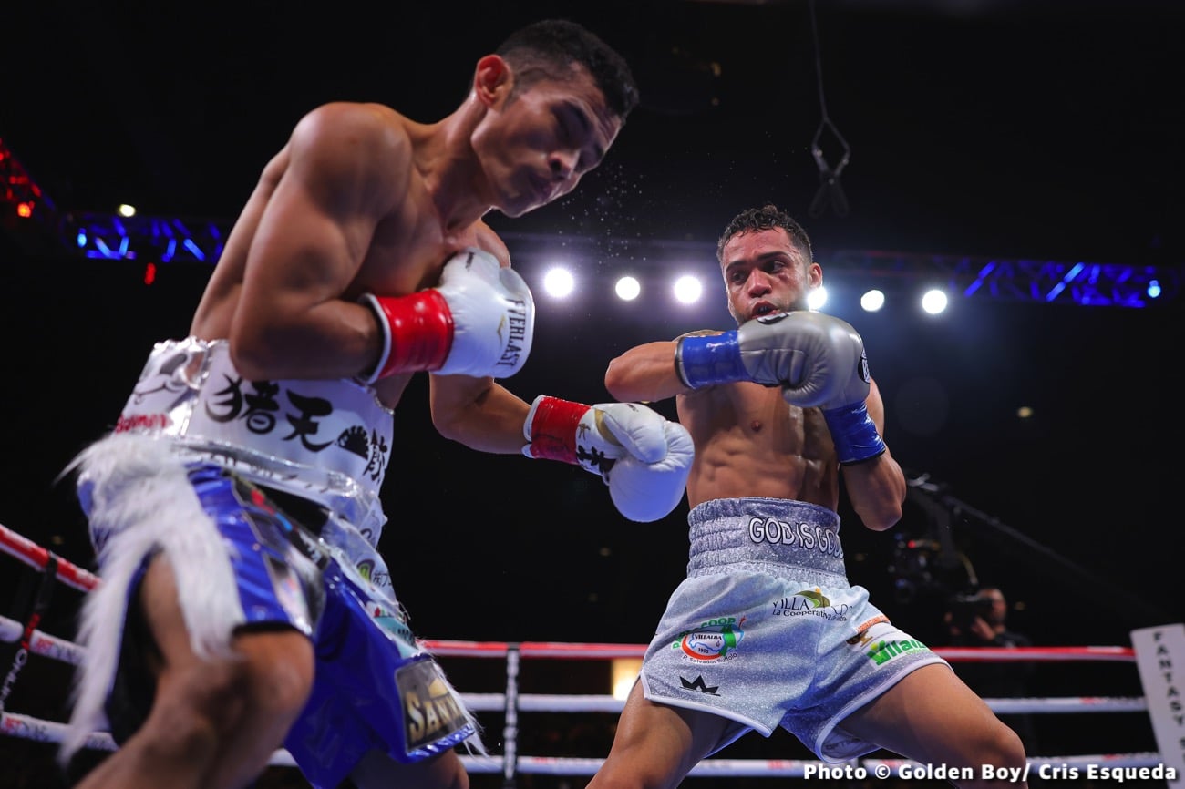 Boxing photo: Oscar Collazo image The Fastest Boxer From Puerto Rico To Win A World Title, Oscar Collazo Made History Over The Weekend