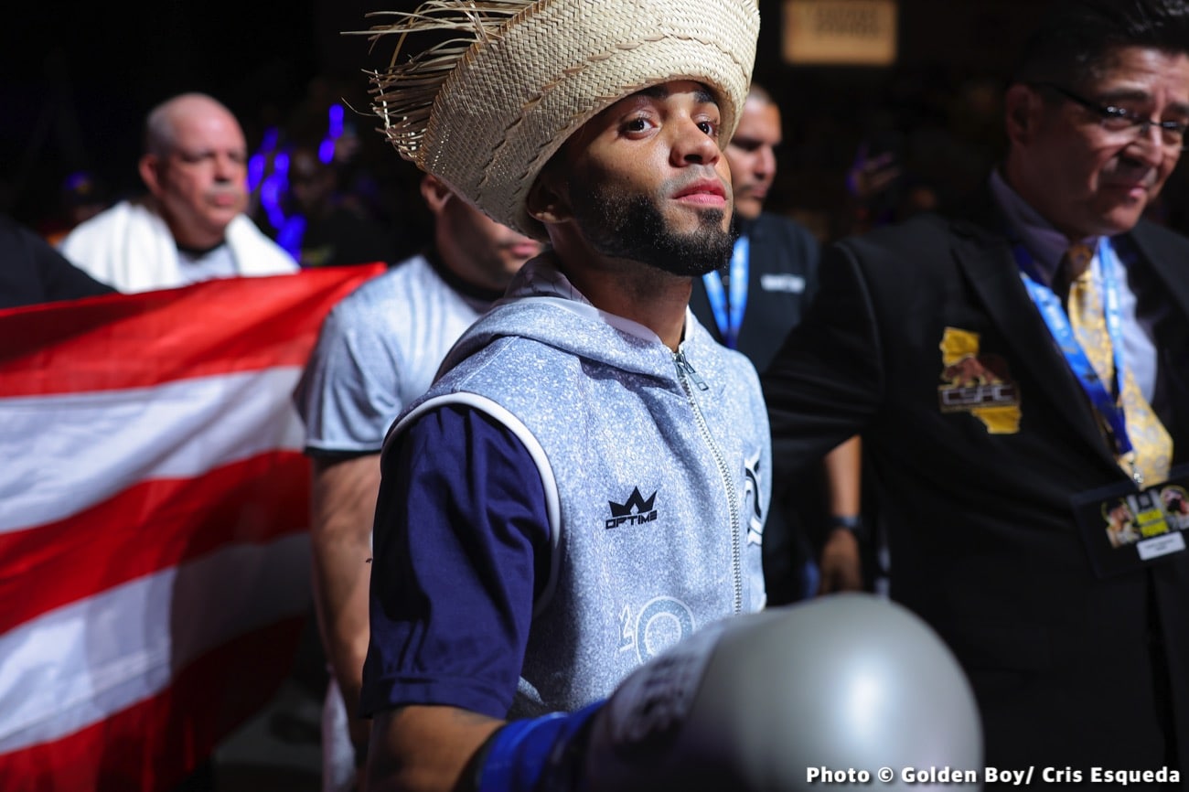 Boxing photo: Oscar Collazo image The Fastest Boxer From Puerto Rico To Win A World Title, Oscar Collazo Made History Over The Weekend