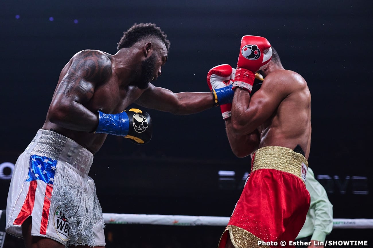 Boxing photo: Carlos Adames, Julian Williams image Adames vs. Williams SHO Card: Good Scraps Bad Stoppages - Boxing Results