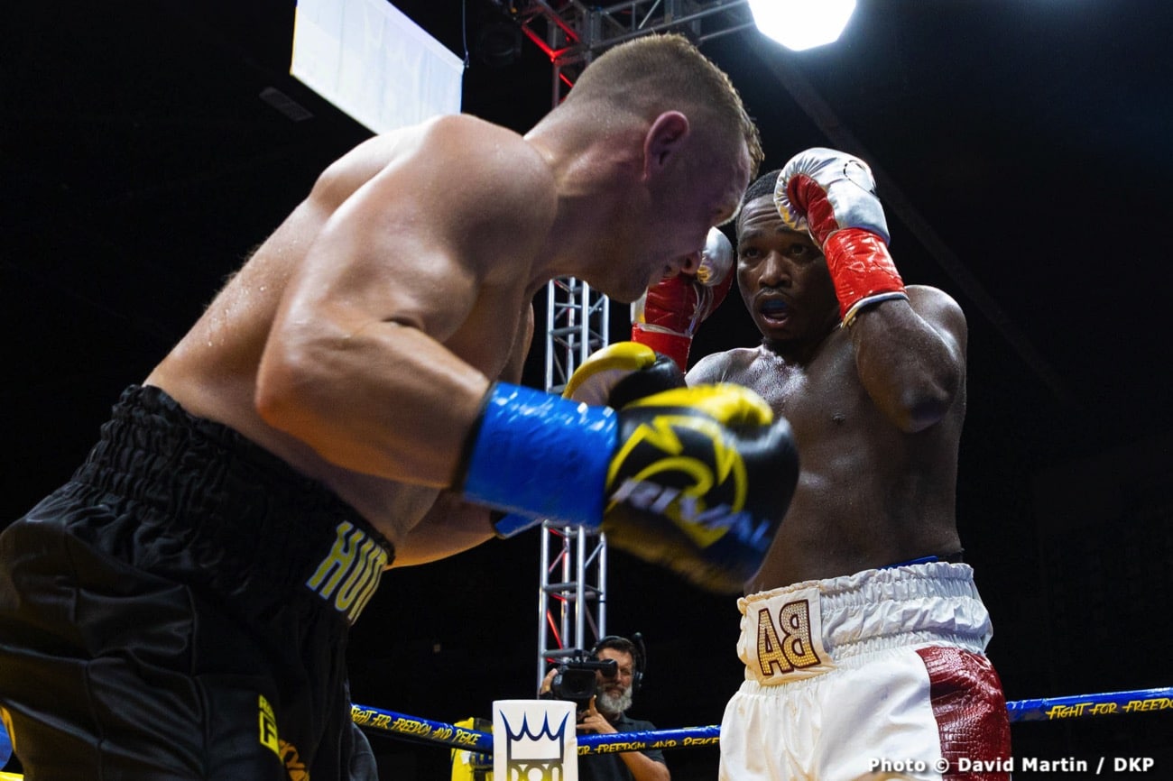 Boxing photo: Adrien Broner, Bill Hutchinson image Adrien Broner beats Bill Hutchinson - Boxing results