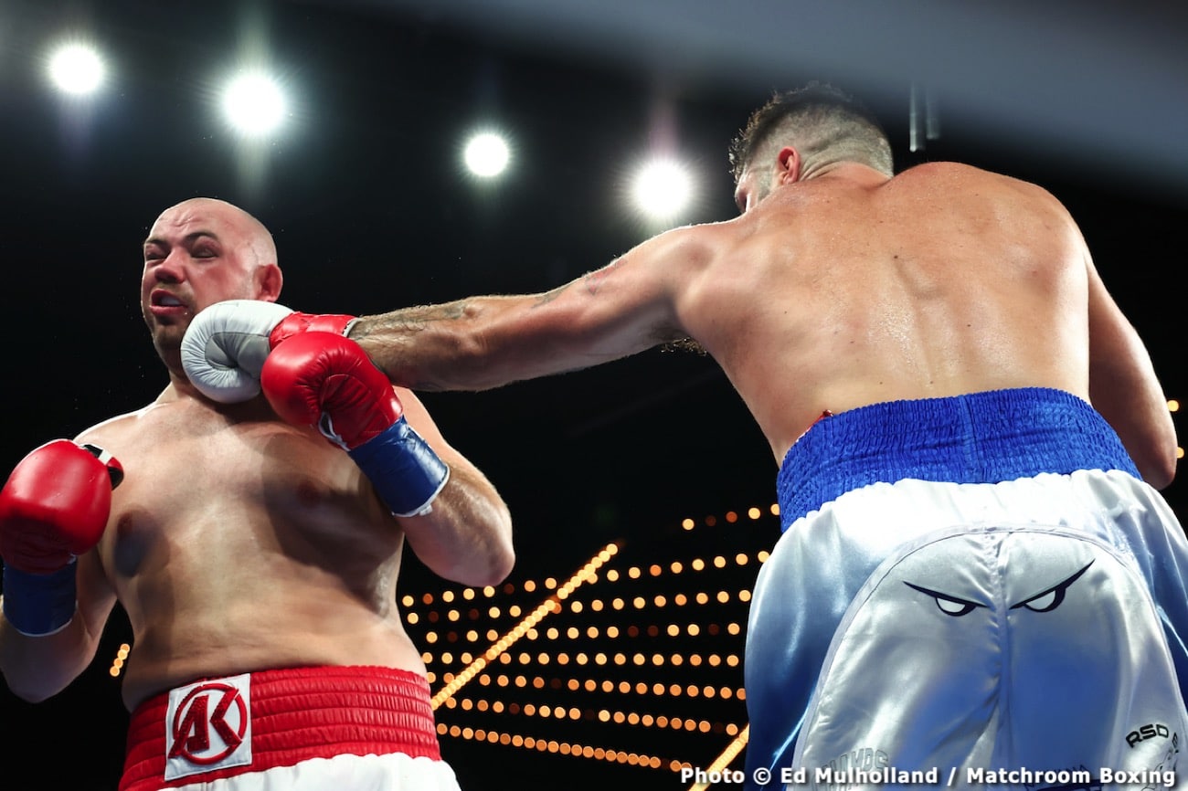 Boxing photo: Adam Kownacki, Joe Cusumano image Joe Cusumano KOs Babyface Kownacki in New York - Boxing Results