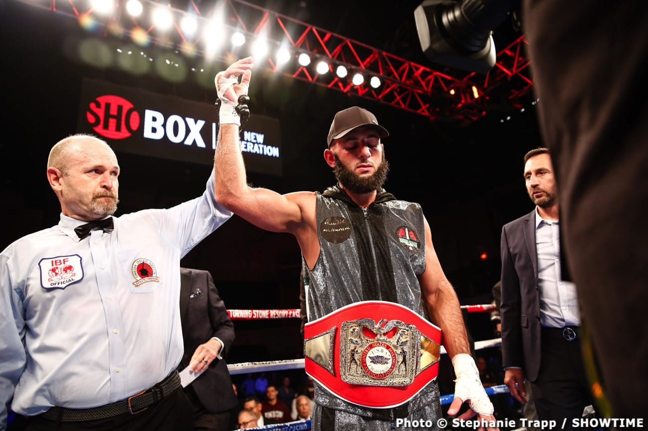 Boxing photo: Ali Izmailov, Charles Foster: image Ali Izmailov decisions Charles Foster - Boxing Results
