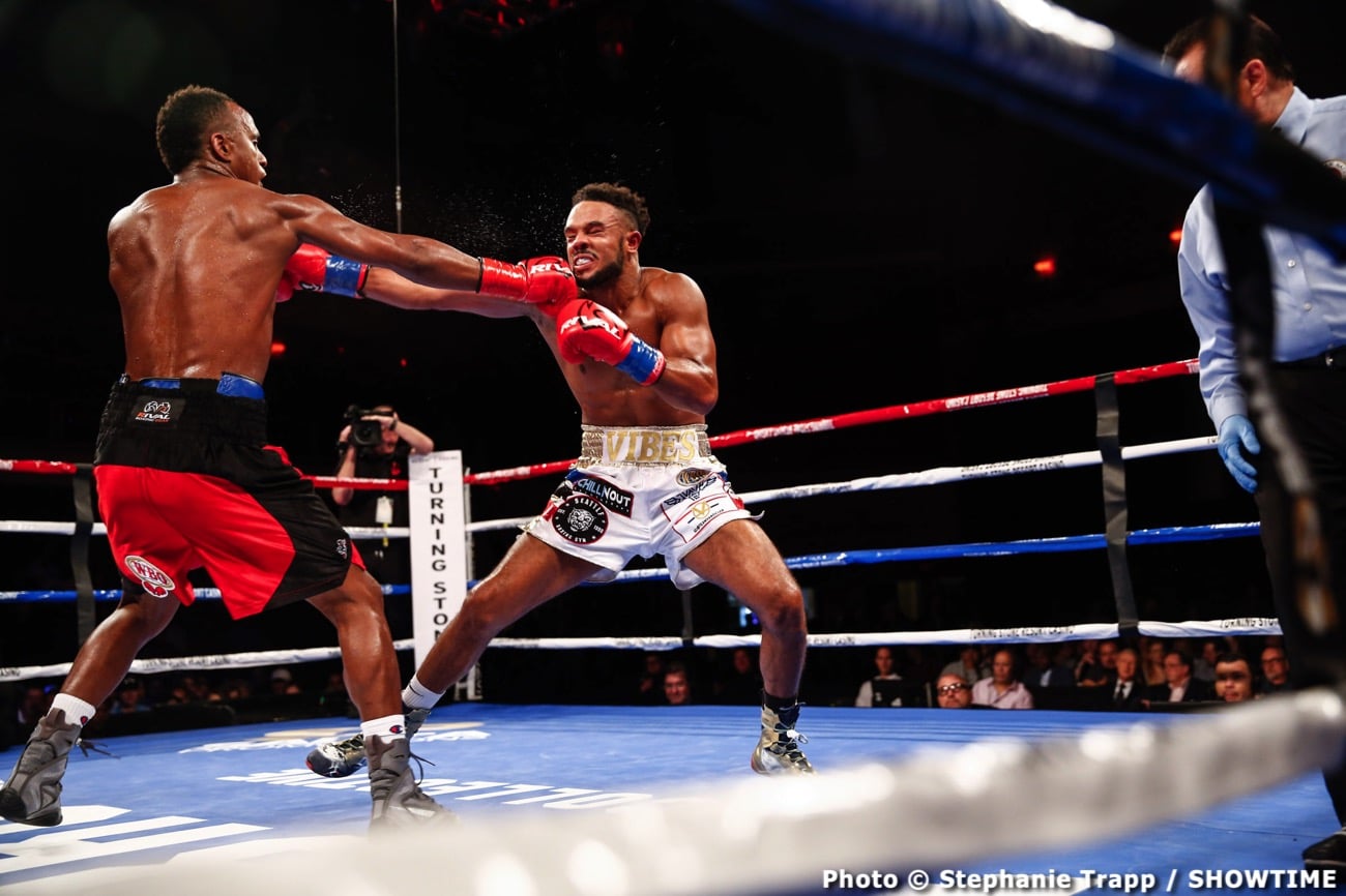 Boxing photo: Ali Izmailov, Charles Foster: image Ali Izmailov decisions Charles Foster - Boxing Results