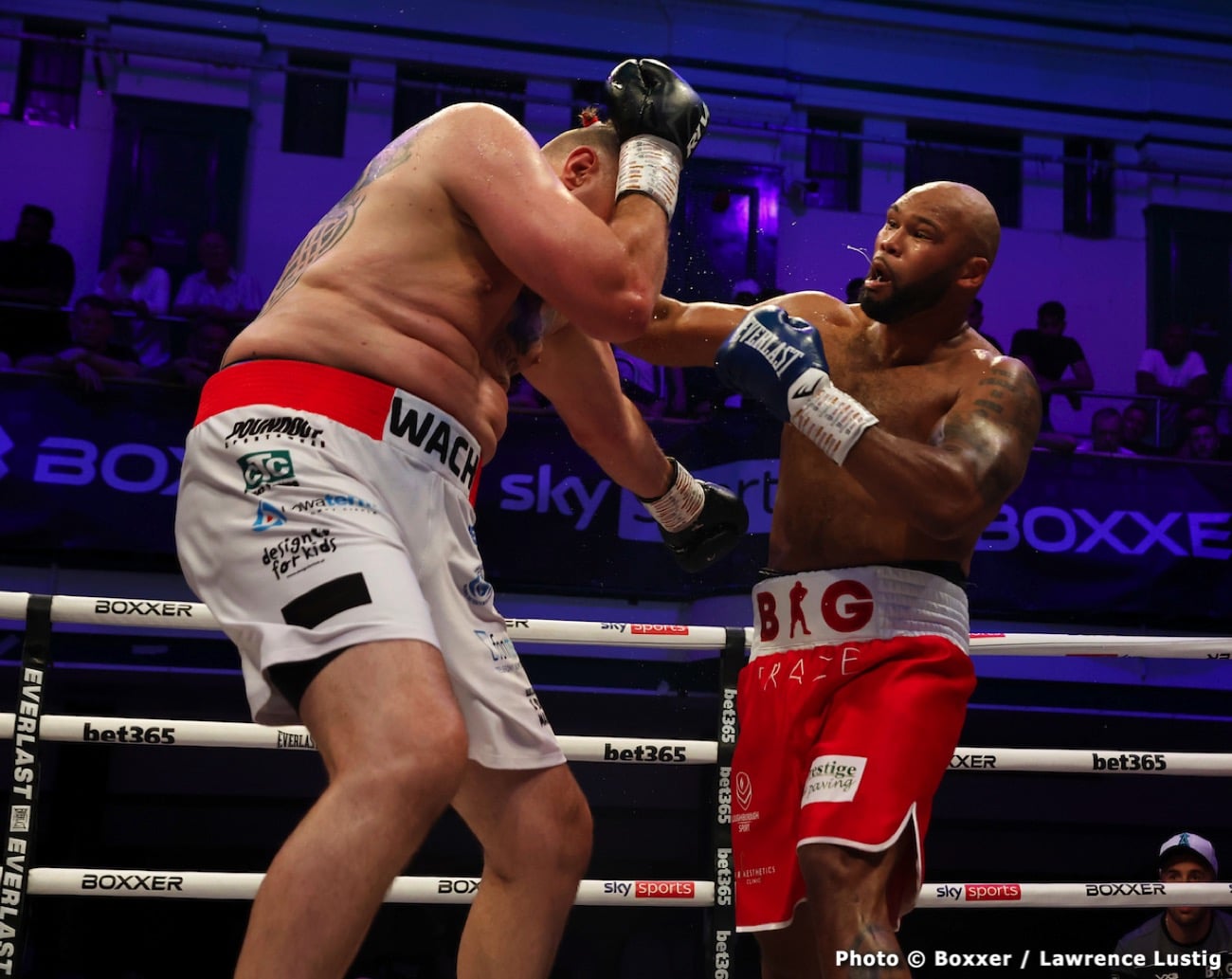 Boxing photo: Frazer Clarke, Mariusz Wach image Frazer Clarke defeats Mariusz Wach - Boxing Results