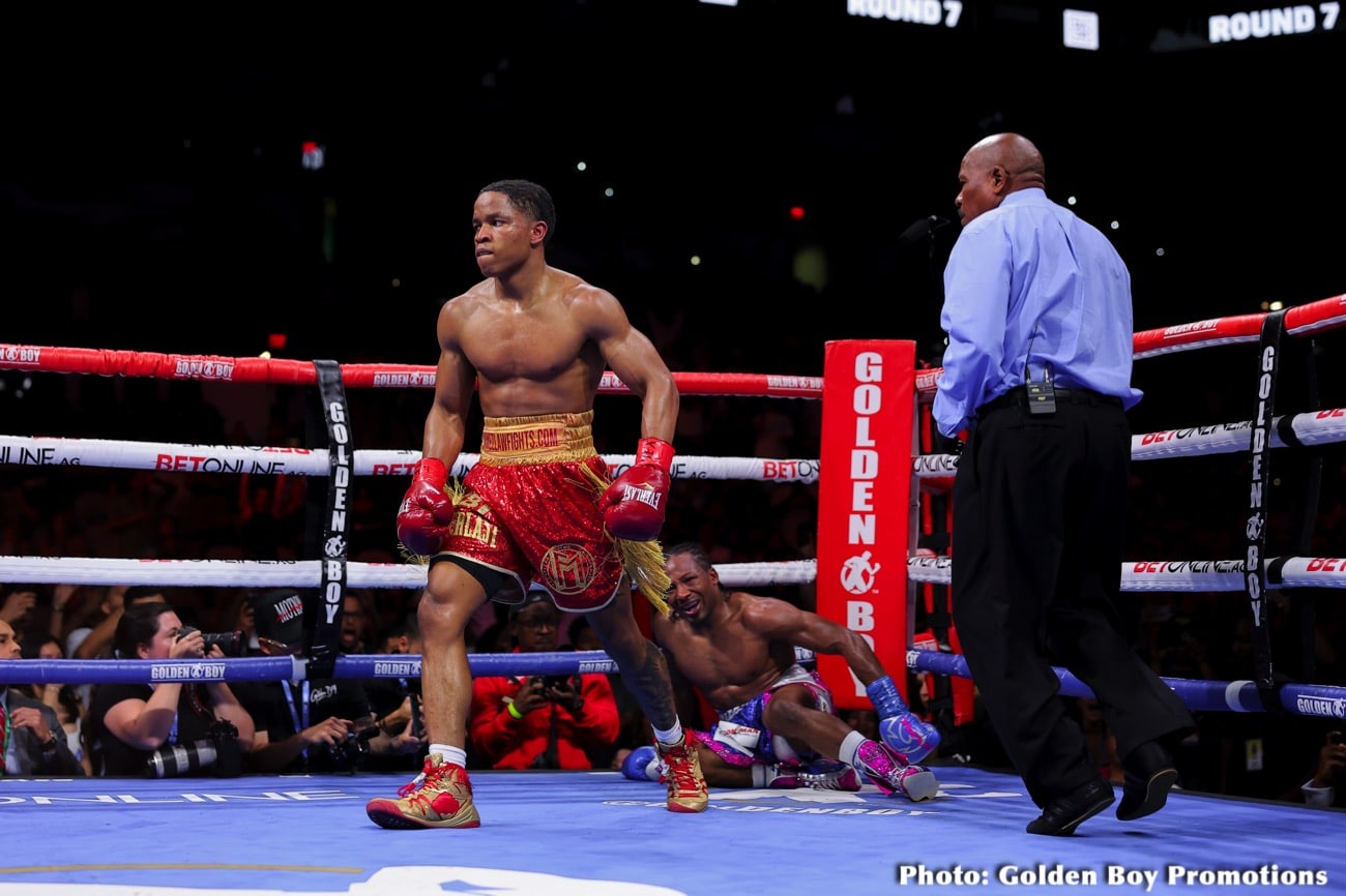 Boxing photo: Floyd Schofield image Floyd Schofield Outpints Rhodes - Boxing Results
