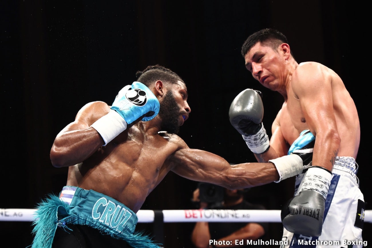 Boxing photo: Andy Cruz image Andy Cruz Defeats Burgos In Pro Debut - Boxing Results