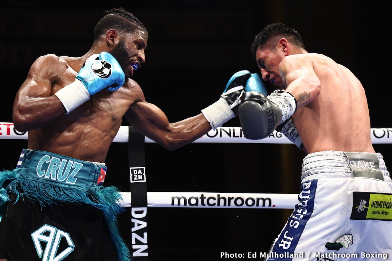 Boxing photo: Andy Cruz image Andy Cruz Defeats Burgos In Pro Debut - Boxing Results