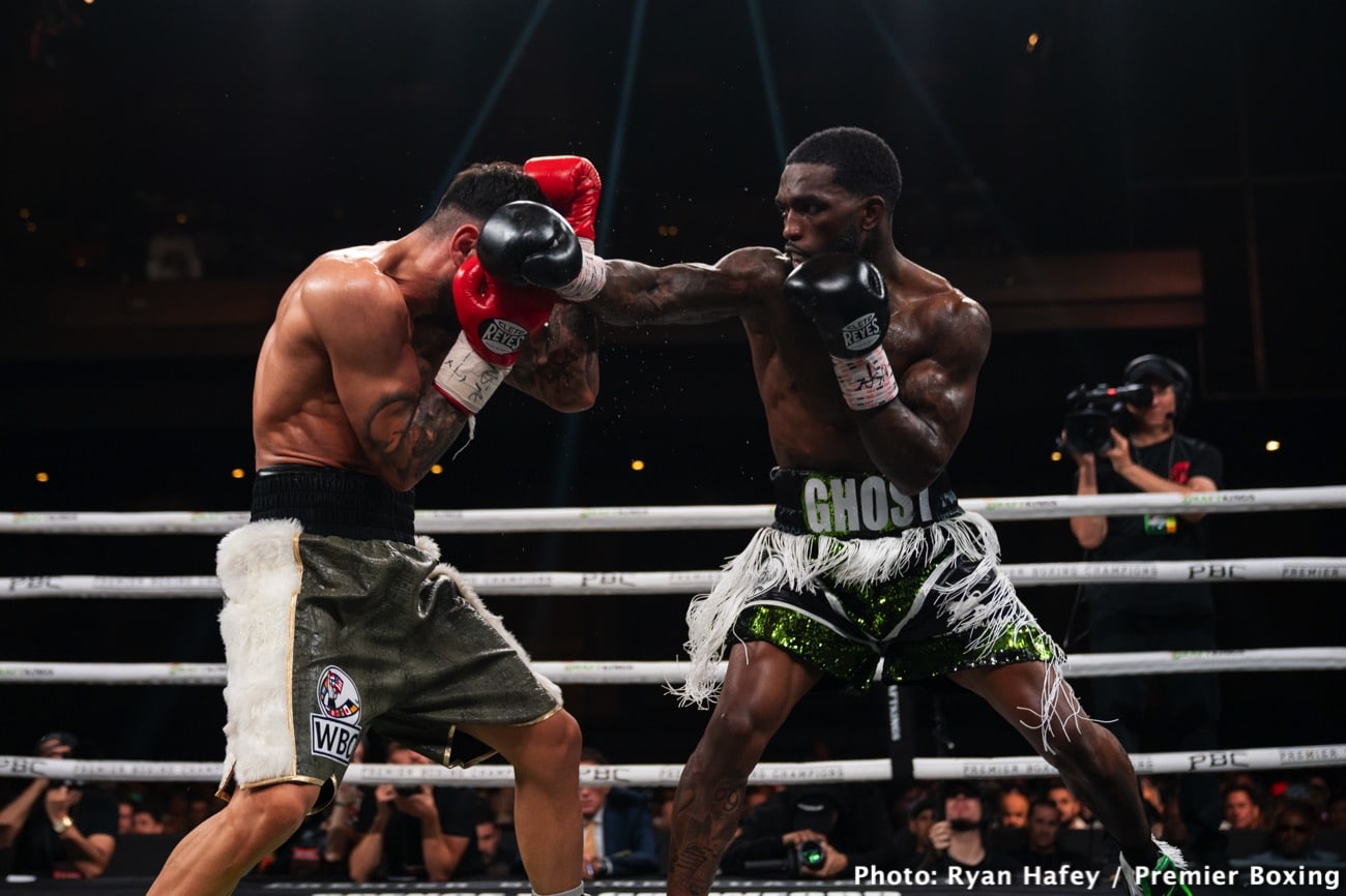 Boxing photo: Artem Harutyunyan, Elvis Rodriguez, Frank Martin, Viktor Postol image Frank Martin decisions Artem Harutyunyan - Boxing results