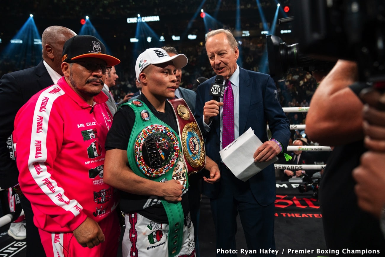 Boxing photo: Giovanni Cabrera, Isaac Cruz image Isaac Cruz Decisions Giovanni Cabrera - Boxing Results