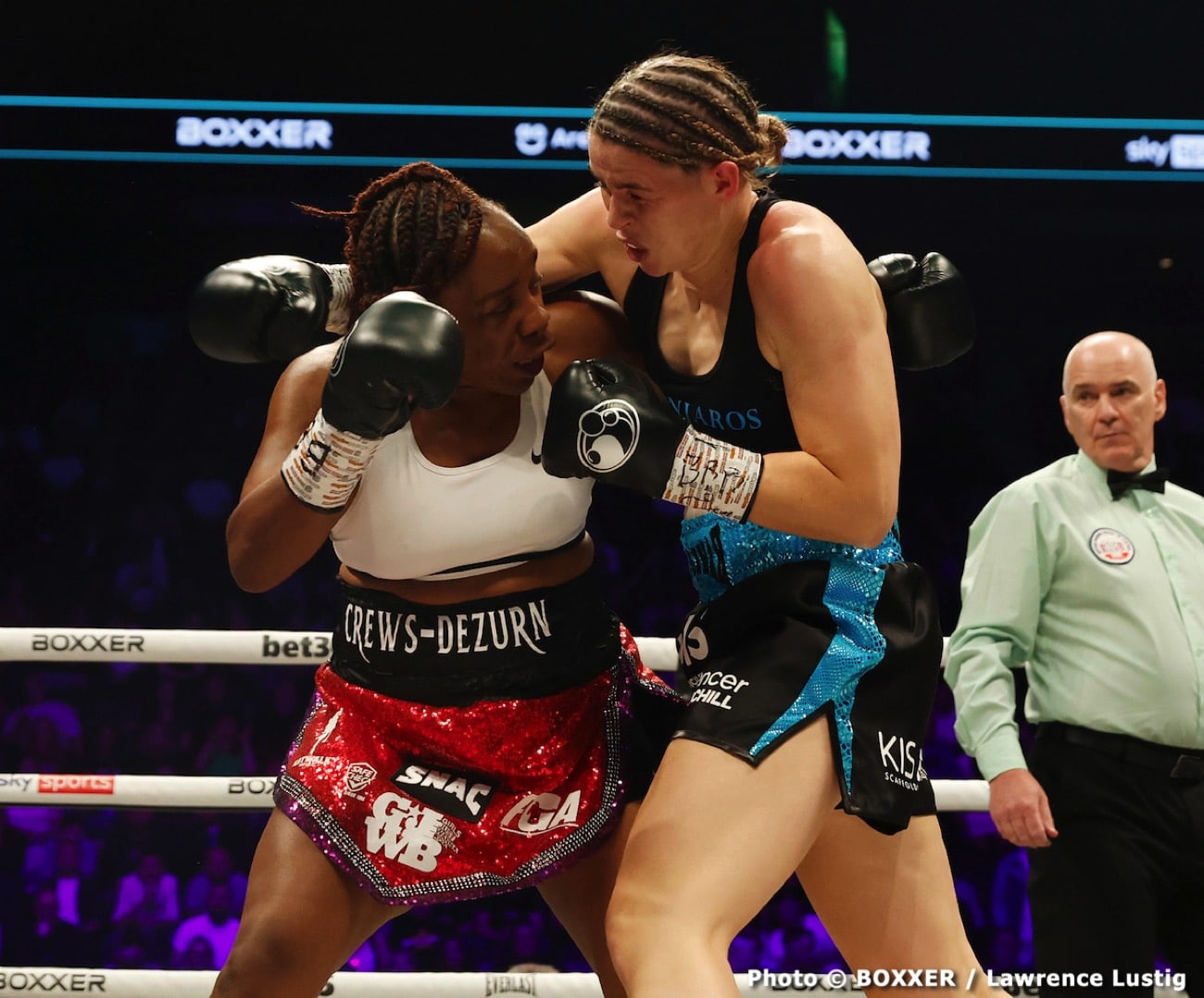 Boxing photo: Savannah Marshall image Results: Crews-Dezurn vs Savannah Marshall Fight Outcome & Reactions